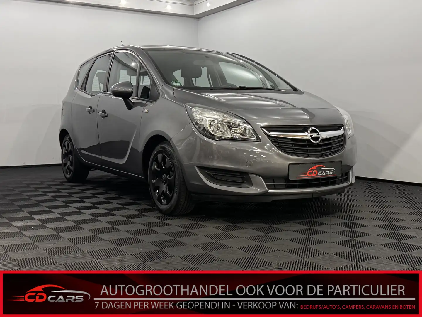 Opel Meriva 1.4 Selection Airco, Parkeersensoren, Radio Grijs - 1