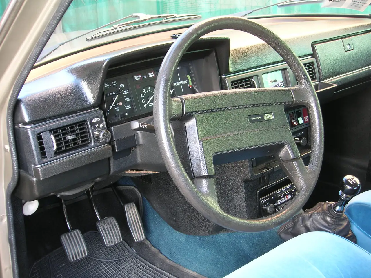 Volvo 264 GL, foto 8