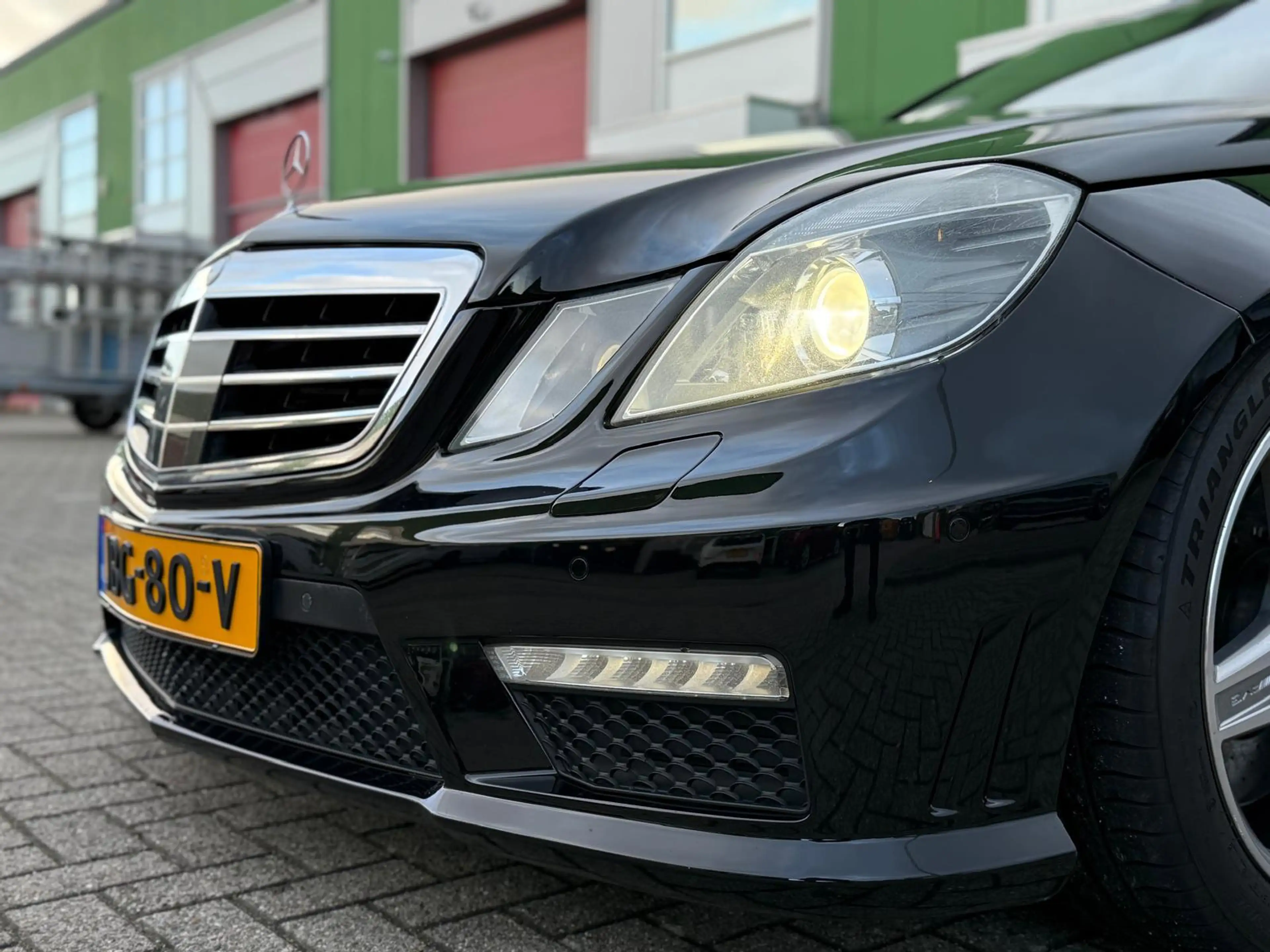 Mercedes-Benz E 63 AMG Package Pano/Dak/Camera — photo 4