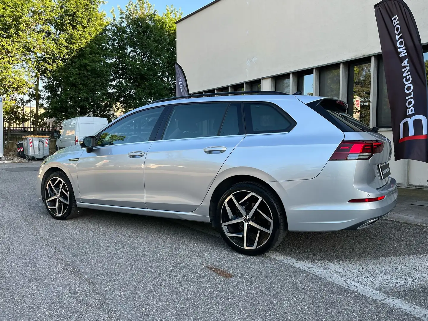 Volkswagen Golf Variant DSG - FULL OPTIONAL Argent - 2