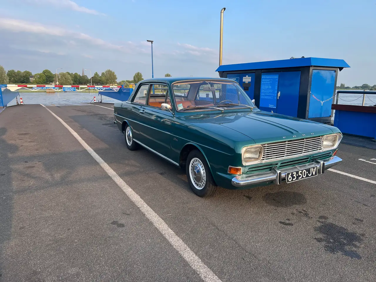 Ford Taunus 15M P6, foto 11