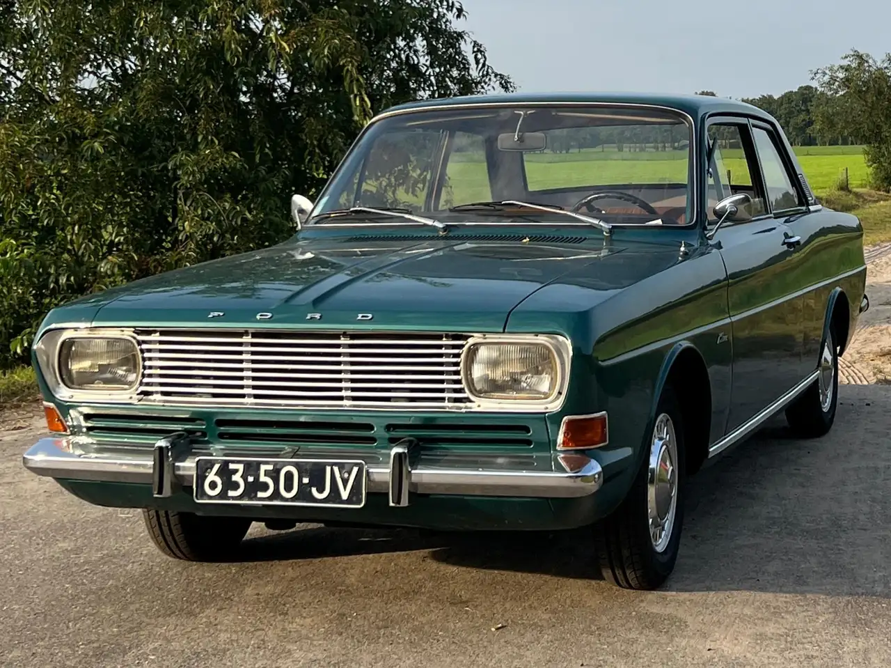 Ford Taunus 15M P6, foto 2