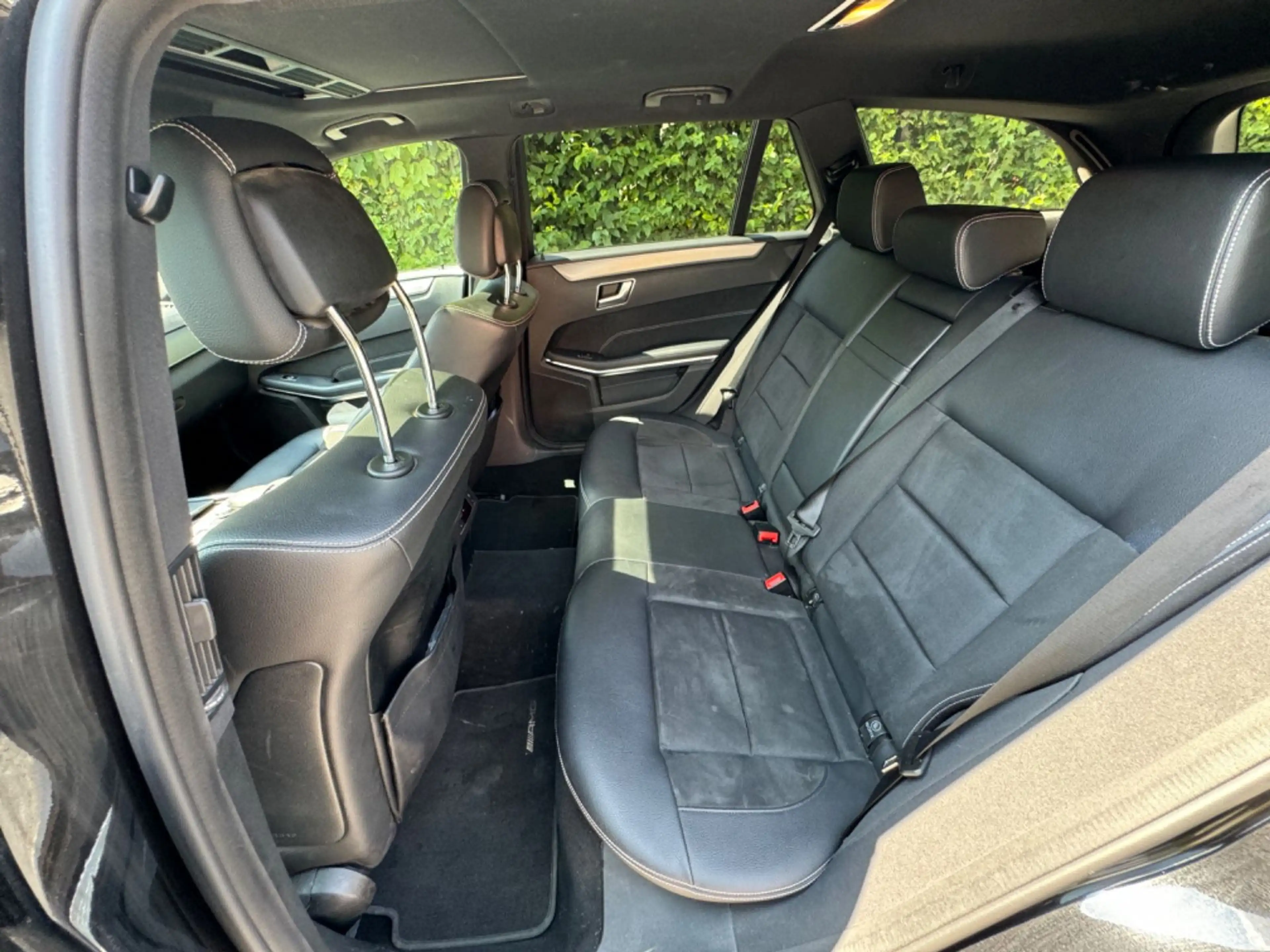 Mercedes-Benz E 350 BlueTec 4Matic*AMG Paket|Distronic Plus|A — photo 11