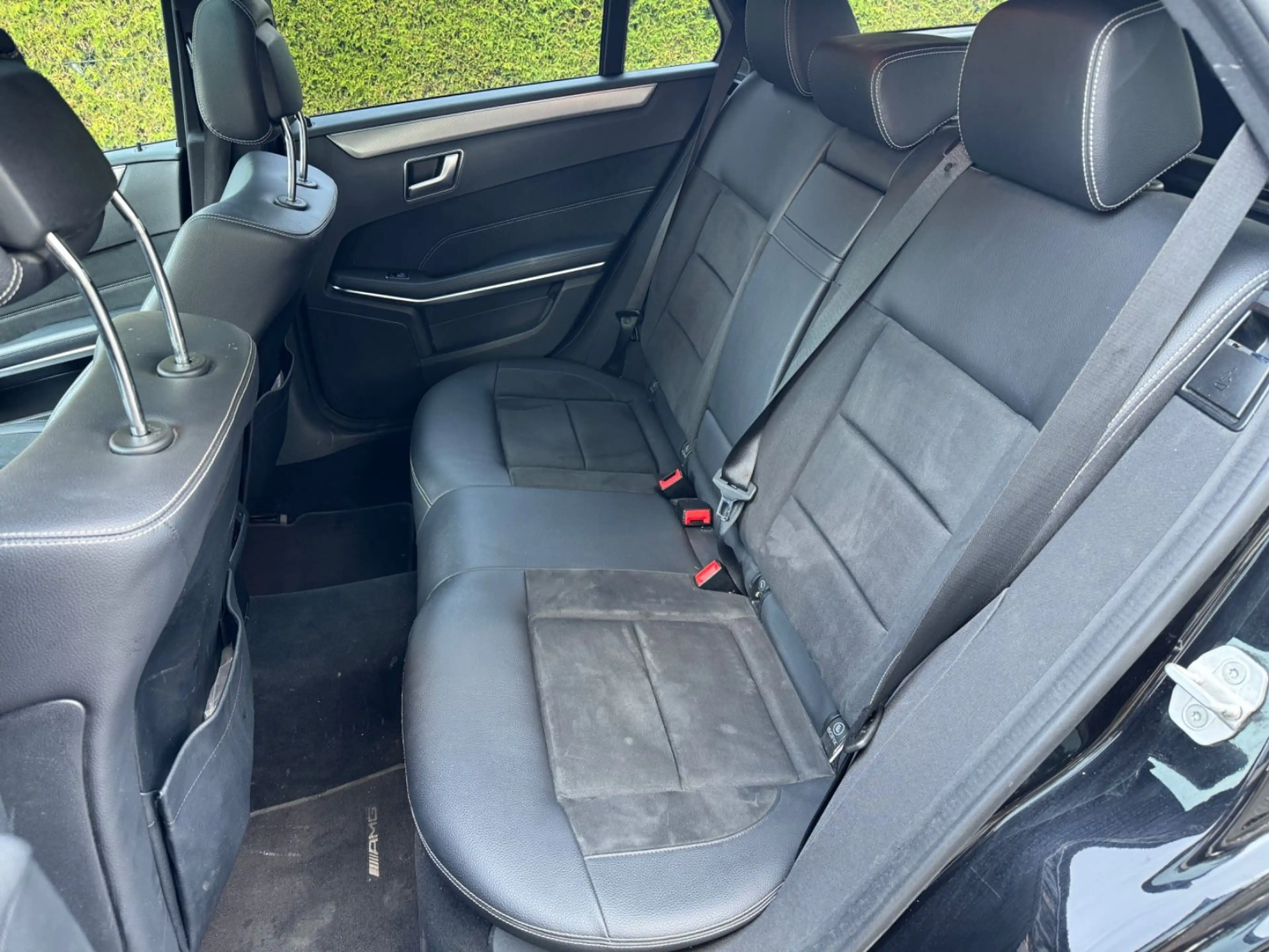 Mercedes-Benz E 350 BlueTec 4Matic*AMG Paket|Distronic Plus|A — photo 10