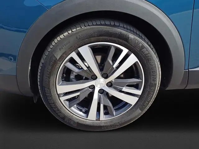 Peugeot 5008 view 8