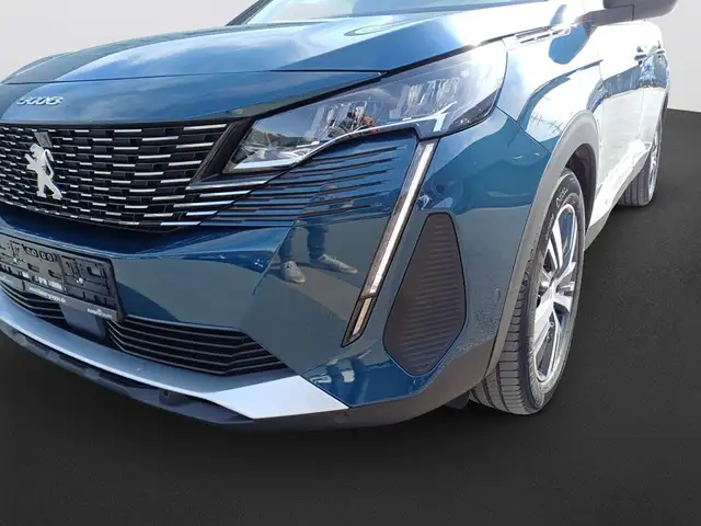 Peugeot 5008 view 9