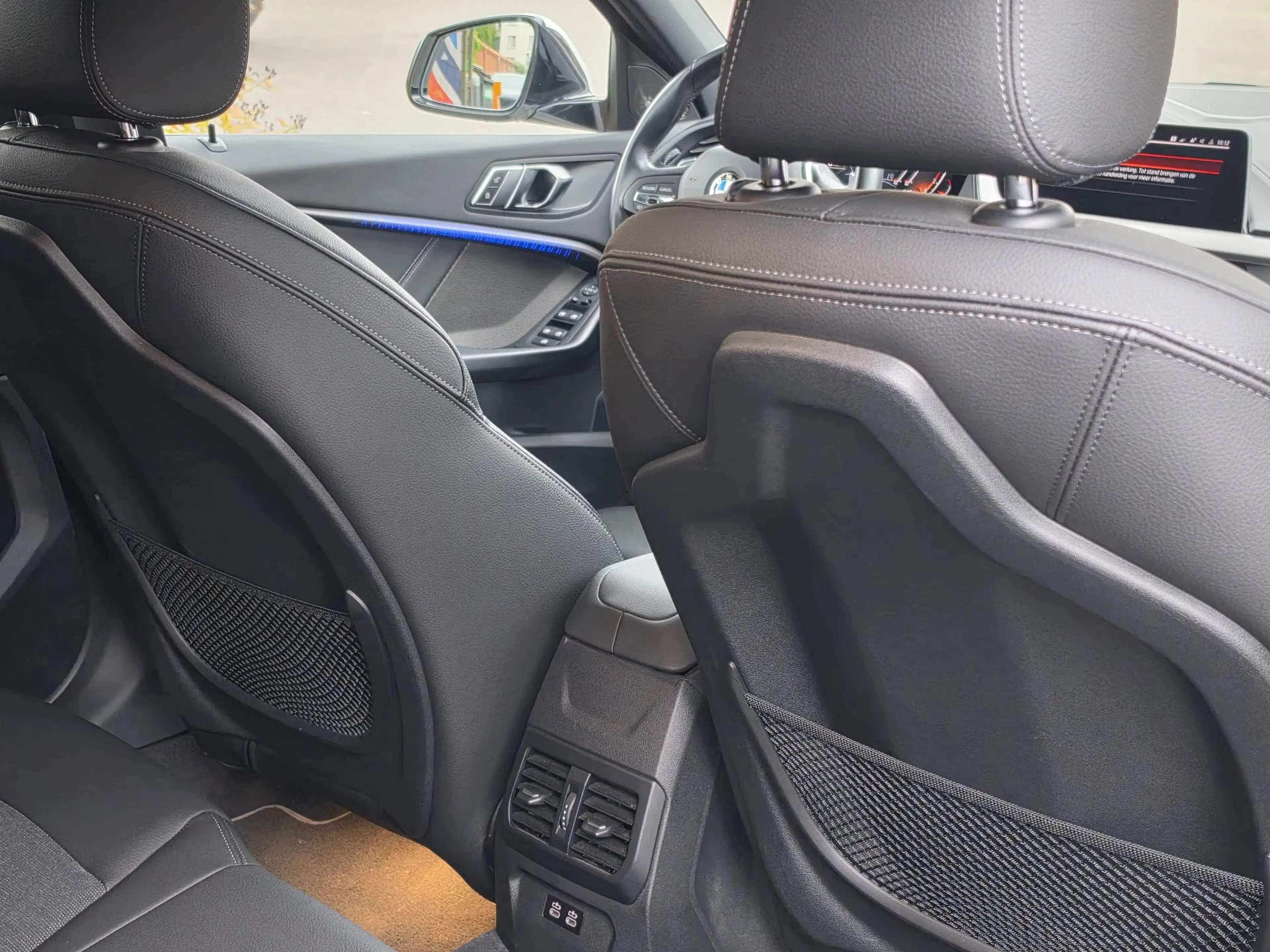 BMW 120 i Sport Line | Panoramadak | Harman/Kardon | Camera | Pano | Head-Up Display | CarPlay & Android | Adaptive LED — photo 13