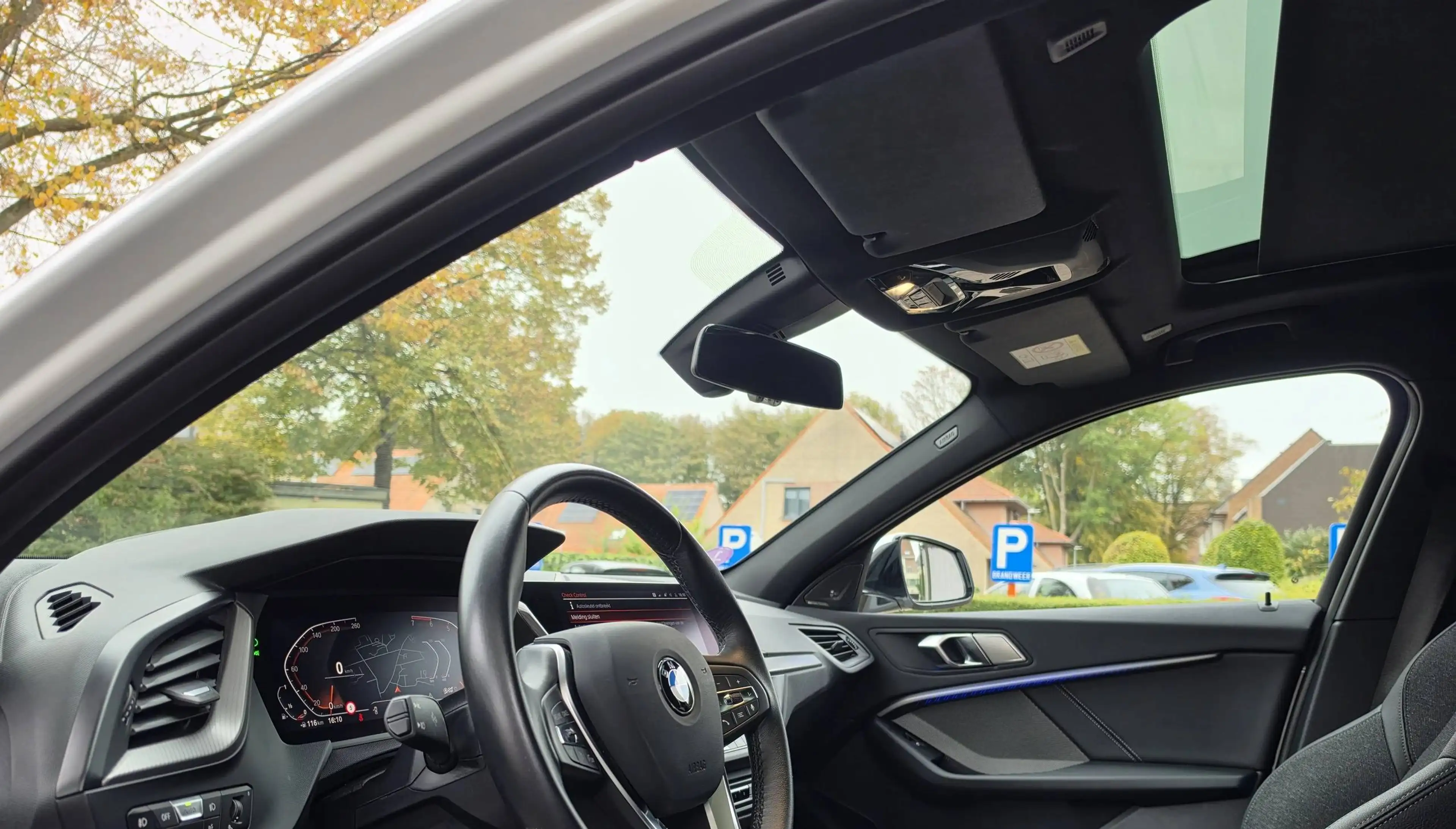 BMW 120 i Sport Line | Panoramadak | Harman/Kardon | Camera | Pano | Head-Up Display | CarPlay & Android | Adaptive LED — photo 7