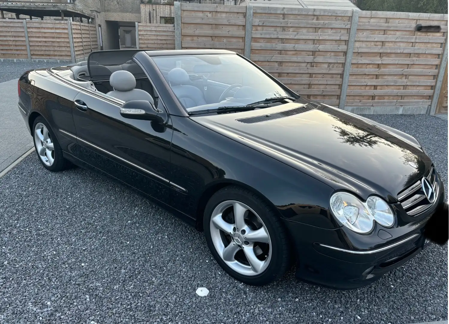 Mercedes-Benz CLK 200 CLK Cabrio 200 Kompressor Avantgarde Noir - 1