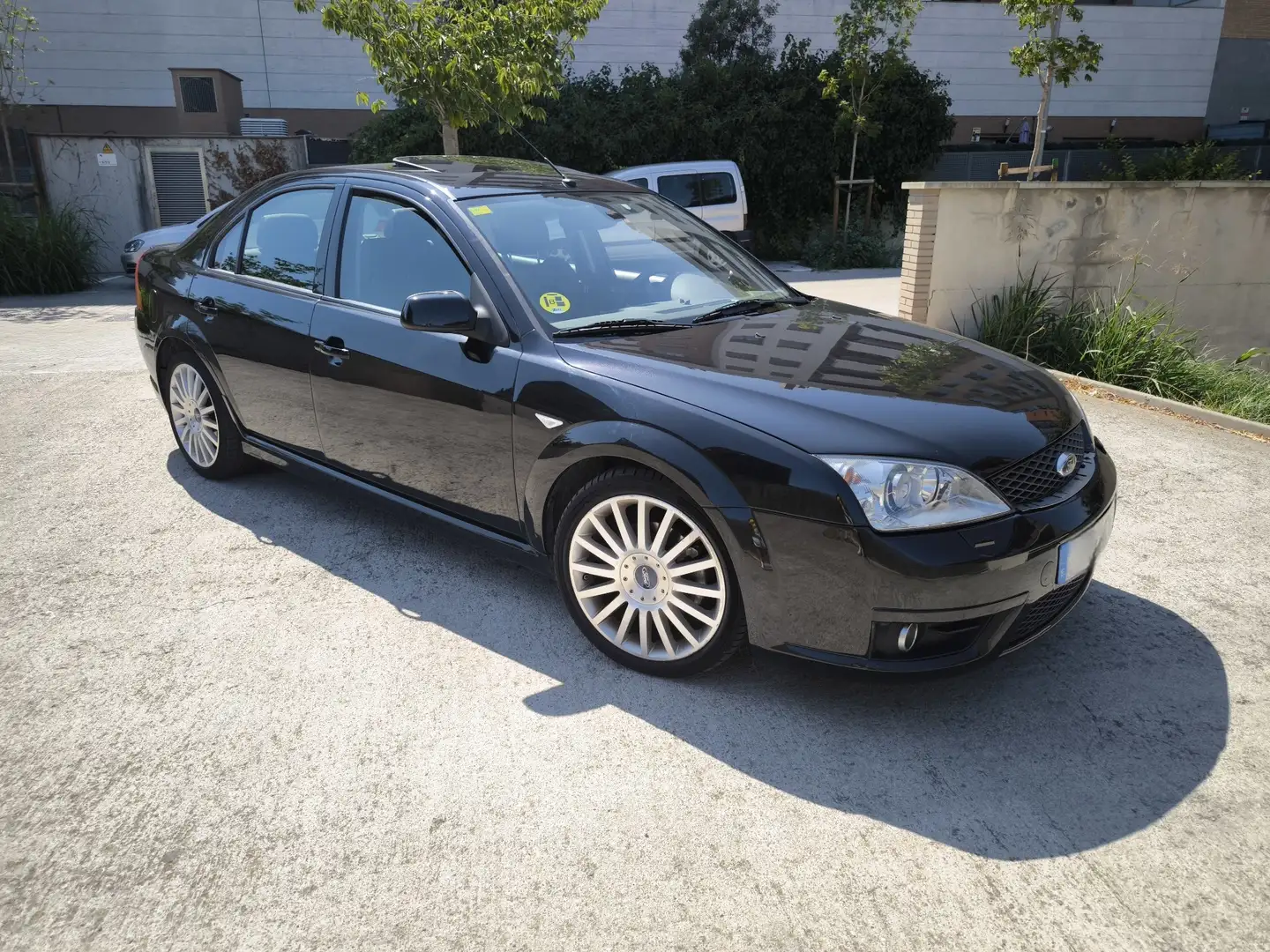 Ford Mondeo 3.0 V6 ST 220 - 1