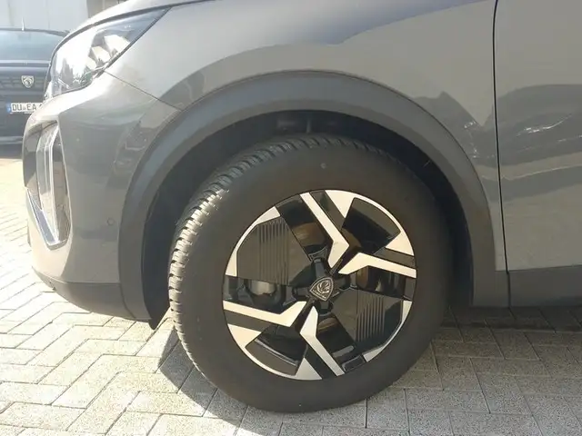 Peugeot 2008 view 7