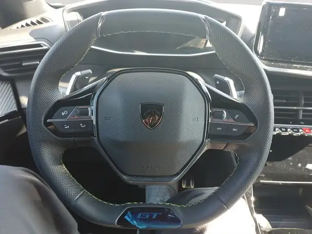 Peugeot 2008 view 13