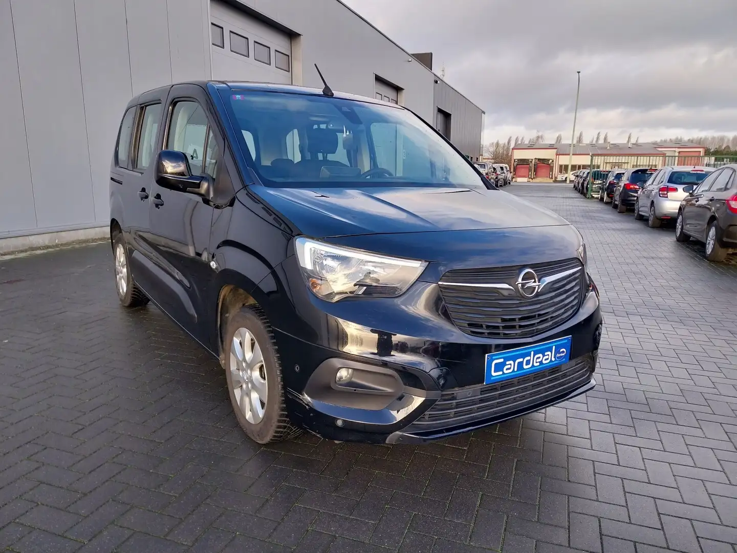 Opel Combo Life 1.2 T  Edition Plus //GPS//CAMERA//ANDROID AUTO// Noir - 1