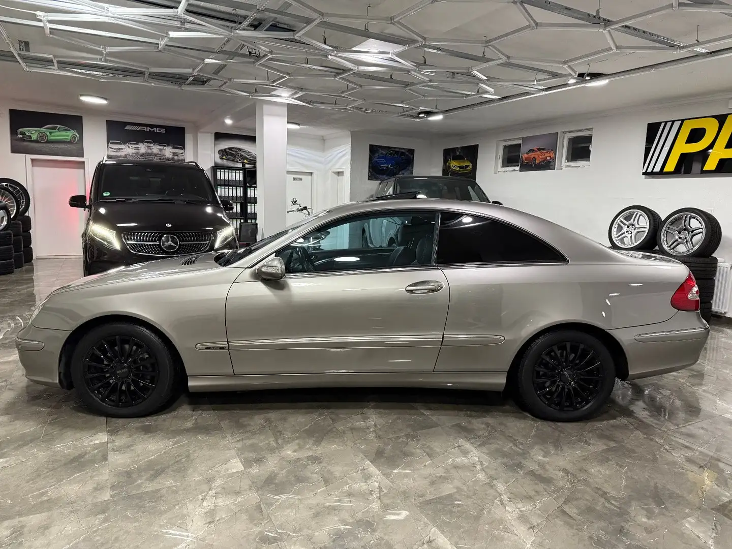 Mercedes-Benz CLK 200 Kompressor Avantgarde Autom. Schiebedach Zilver - 2