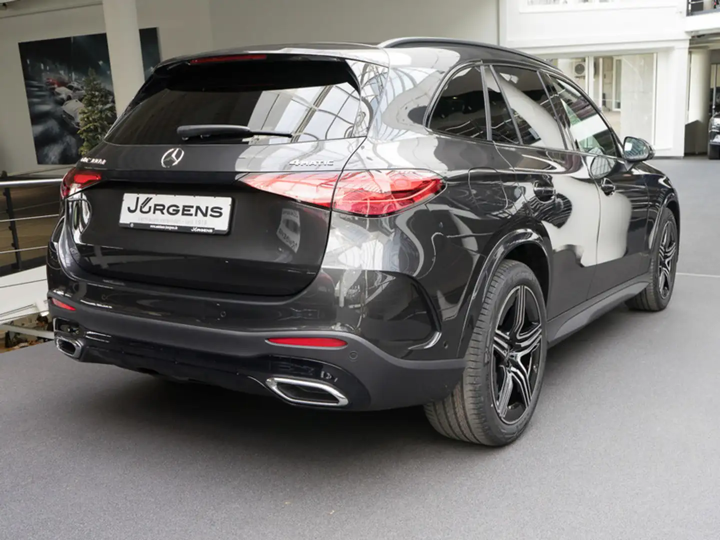 Mercedes-Benz GLC 300 d 4M AMG-Sport/Pano/AHK/Night/Sitzklima Gris - 2