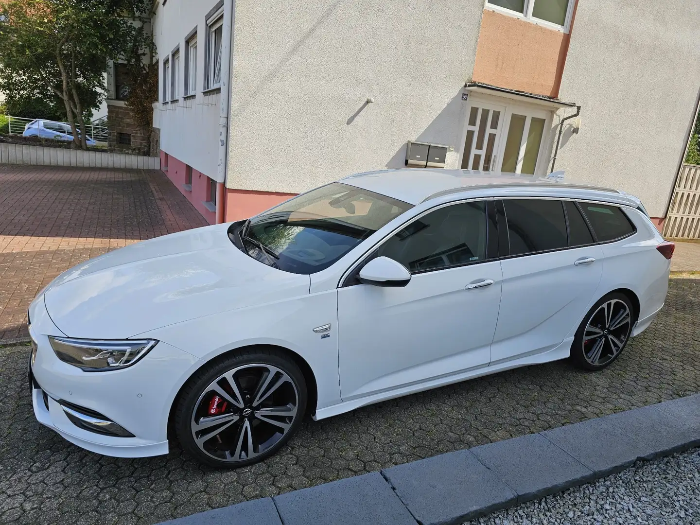 Opel Insignia Sports Tourer 1.5 benzin OPC line *20zoll* Blanc - 1