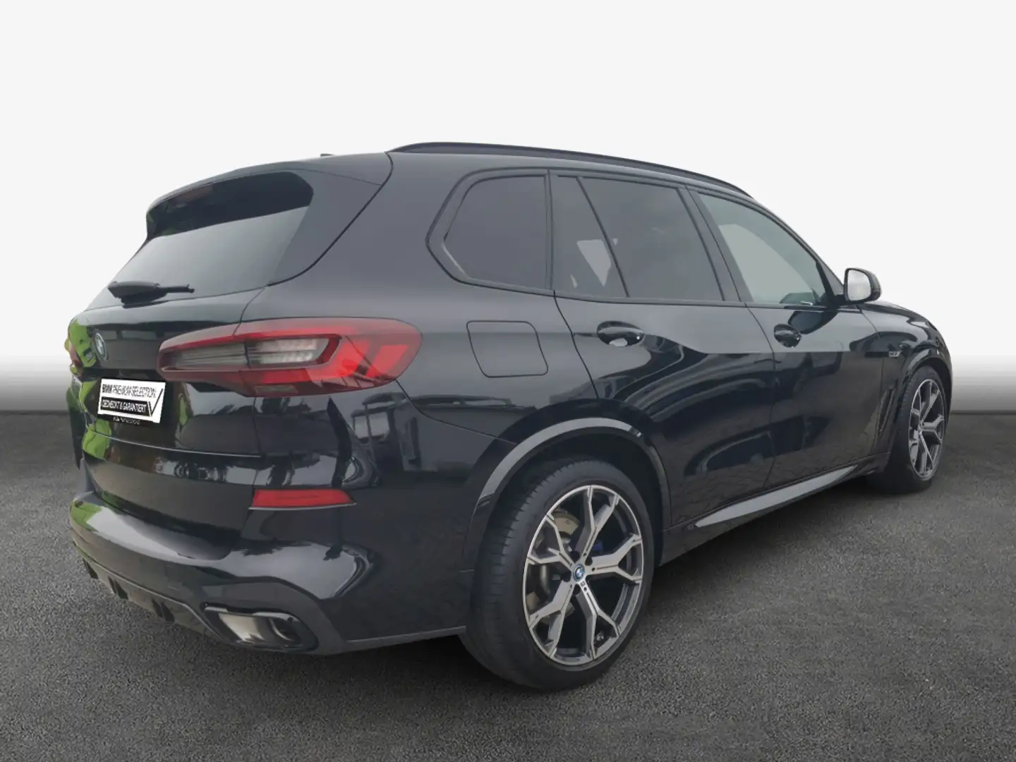BMW X5 xDrive45e Schwarz - 2