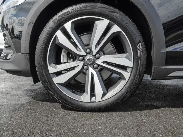 Volvo V60 Cross Country view 7