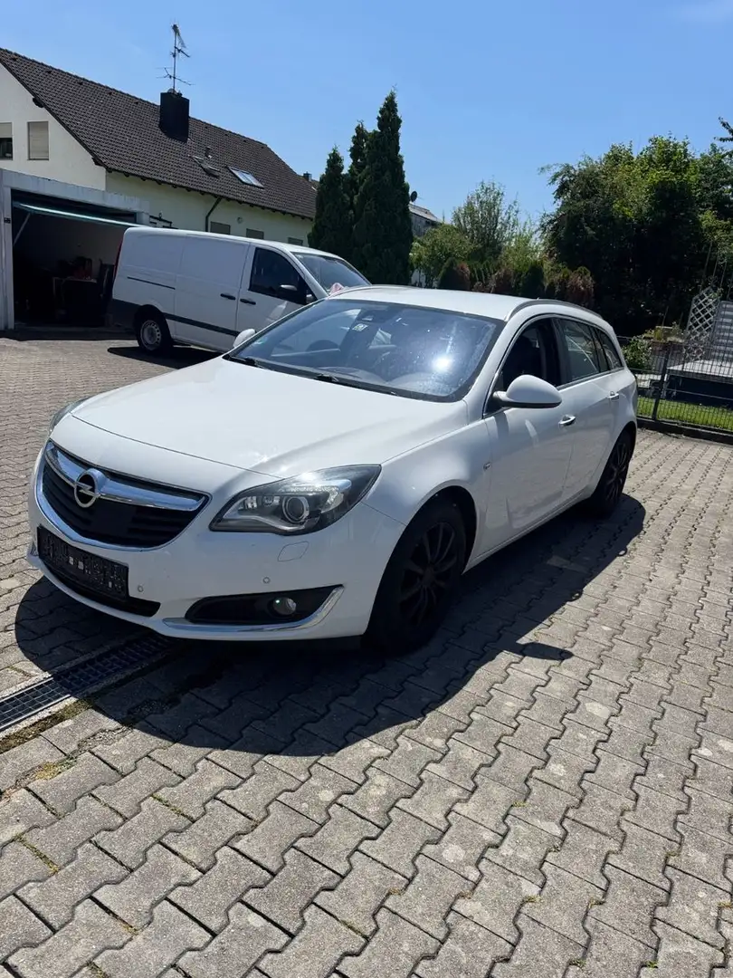 Opel Insignia 2.0 Bit.CDTI Sp Tourer Navi,ACC,8Fach Weiß - 1