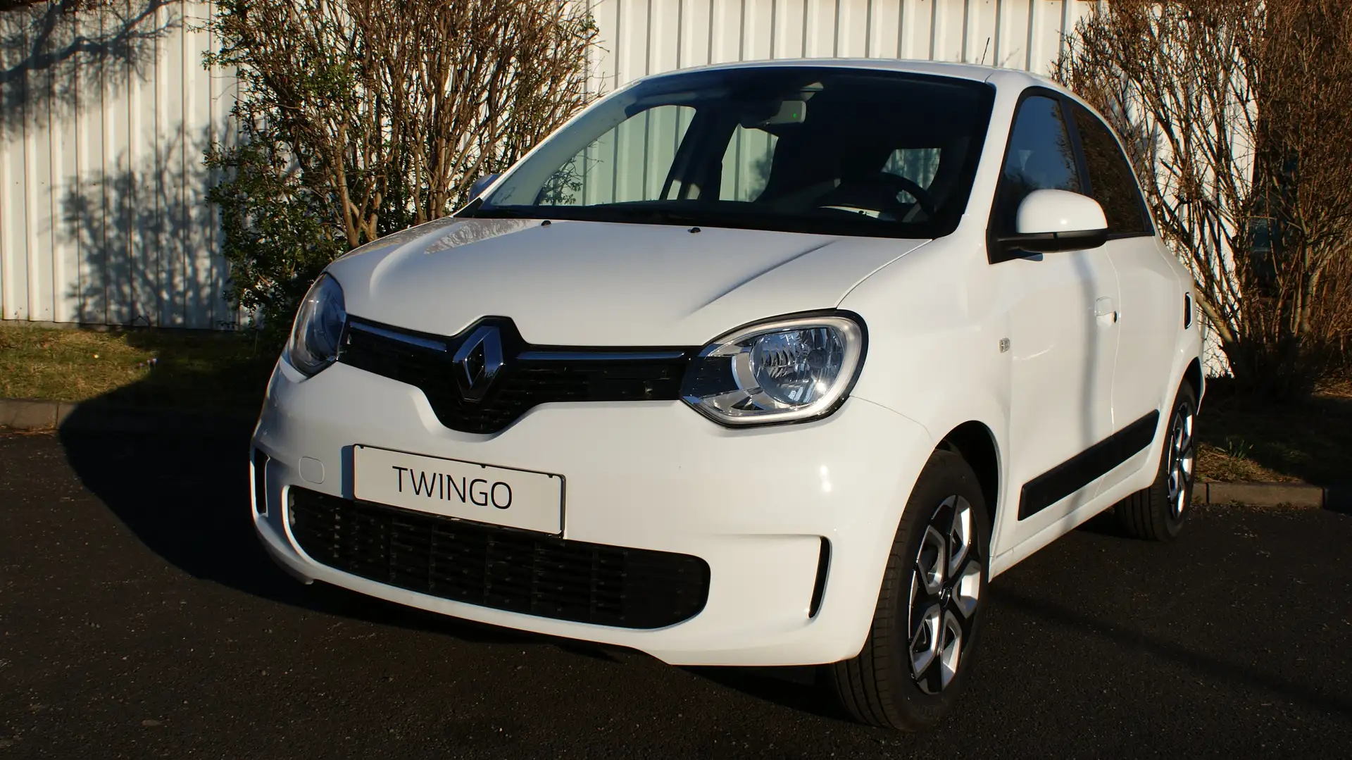 Renault Twingo Limited 75 PS bijela - 1