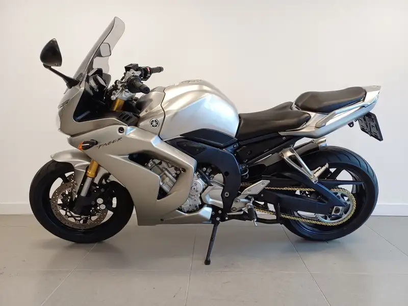 Yamaha FZ 1 - foto 8