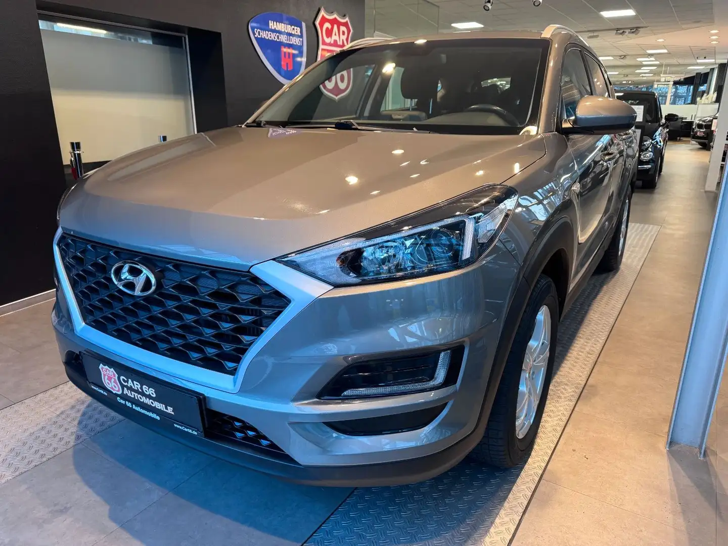 Hyundai TUCSON Grau - 1