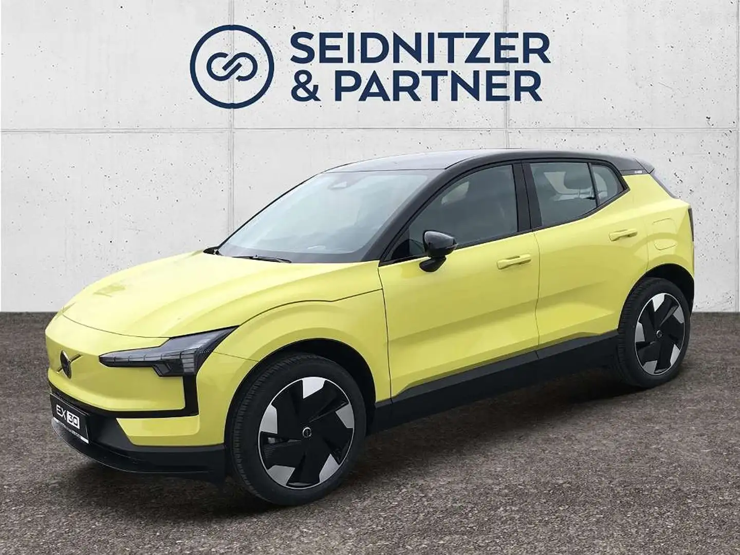 Volvo EX30 Single Motor Extended Range 69kWh Plus Gelb - 1