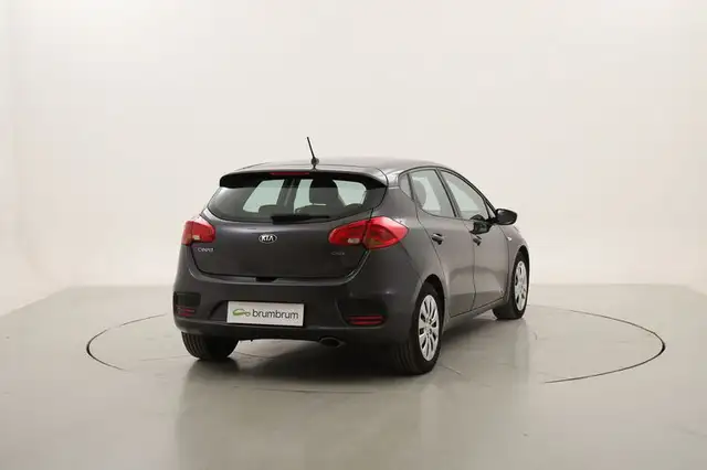 Kia Ceed view 5