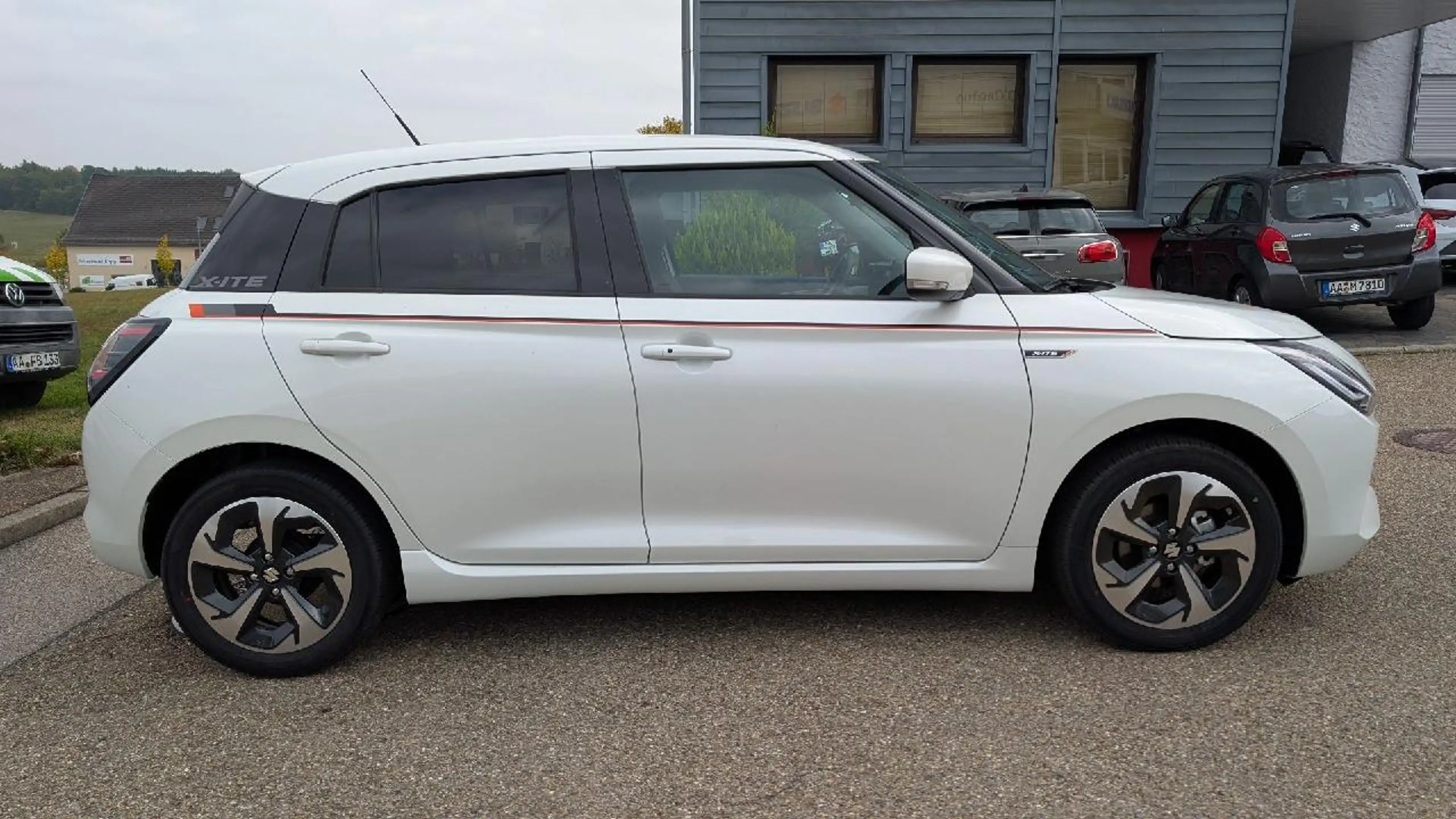 Suzuki Swift 1.2 Dualjet Hybrid 60 kW Comfort+ X-ITE mit WKR — photo 4