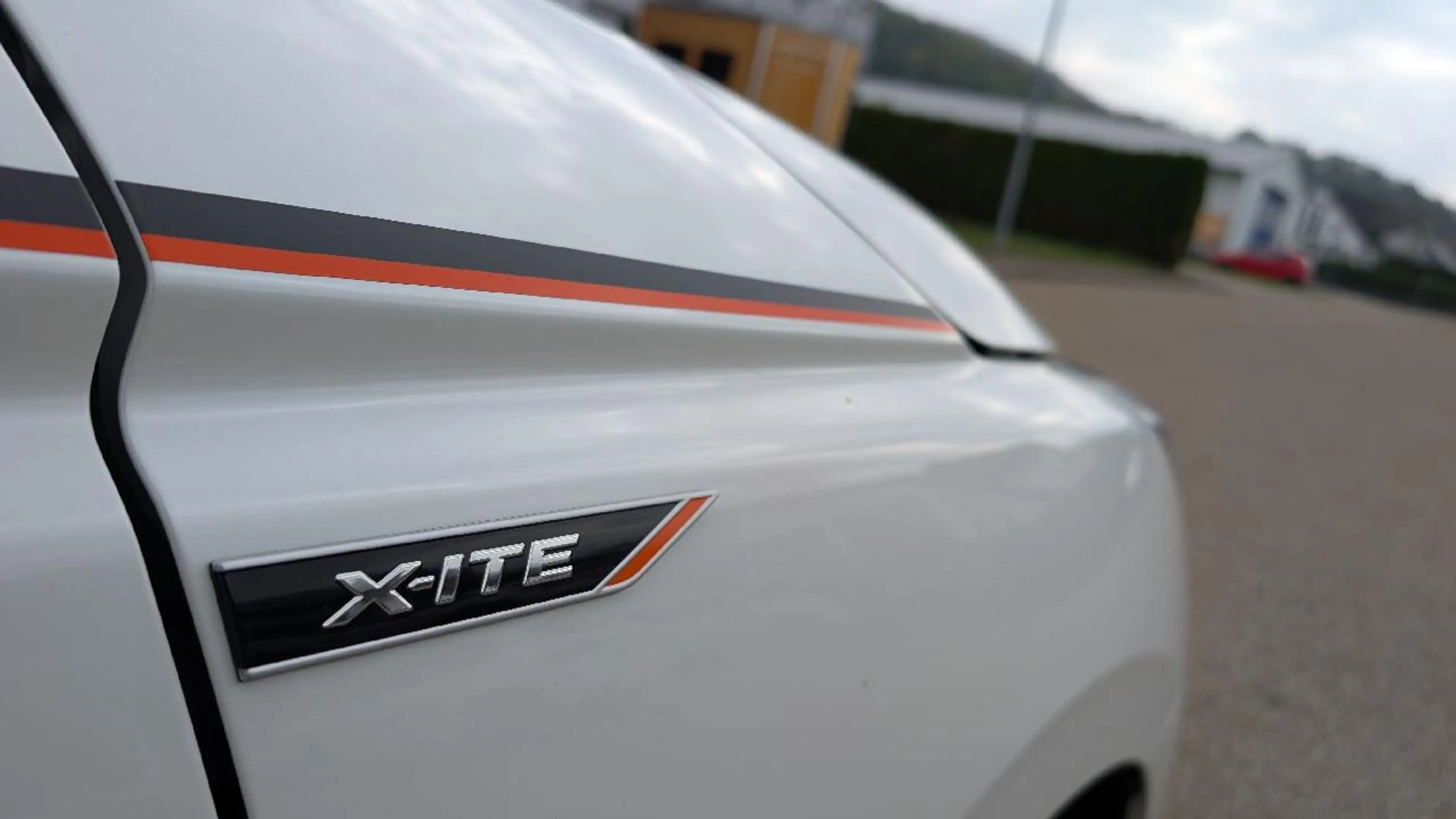 Suzuki Swift 1.2 Dualjet Hybrid 60 kW Comfort+ X-ITE mit WKR — photo 12