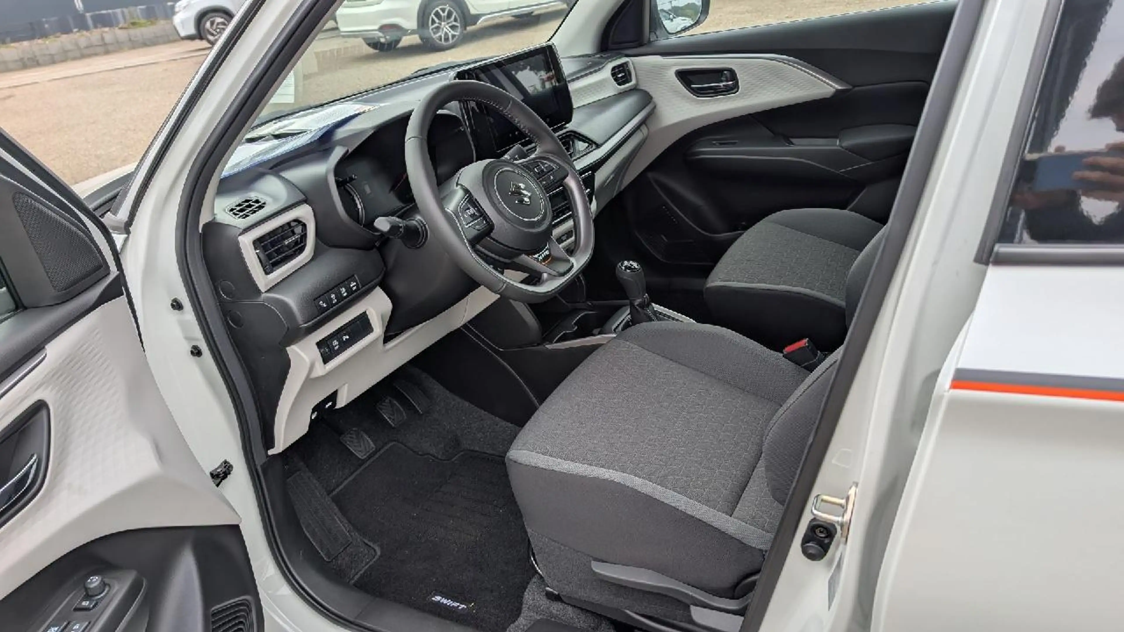 Suzuki Swift 1.2 Dualjet Hybrid 60 kW Comfort+ X-ITE mit WKR — photo 13