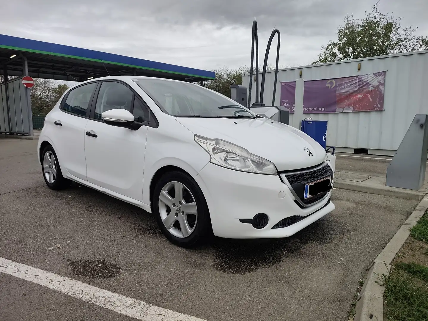 Peugeot 208 HDi 68 Access - 1