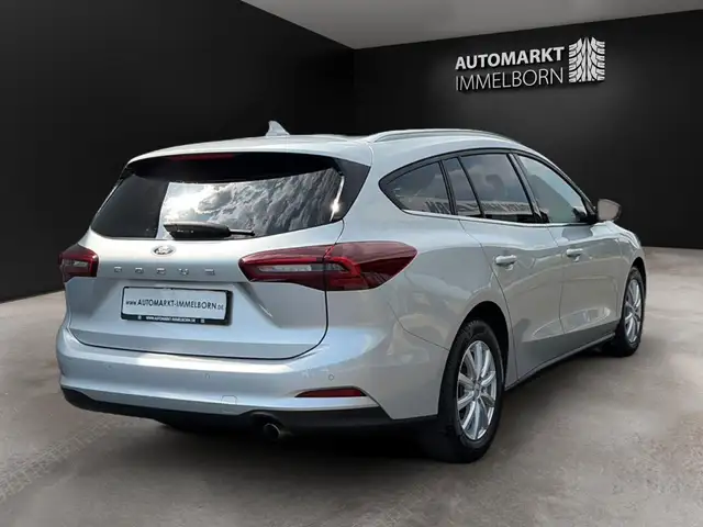 Ford Focus view 7