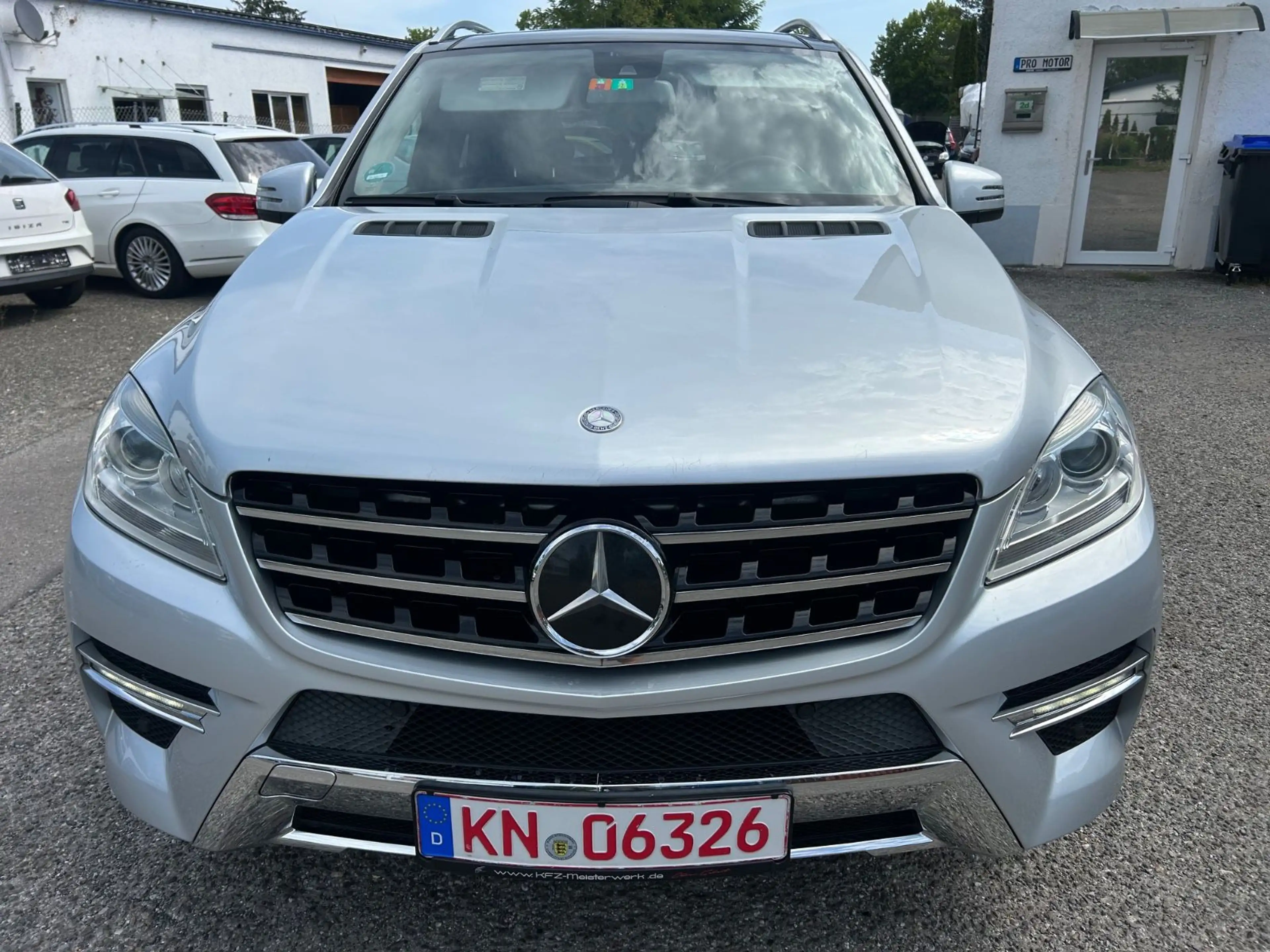 Mercedes-Benz ML 350 ML ML 350 BlueEfficiency 4Matic — photo 2