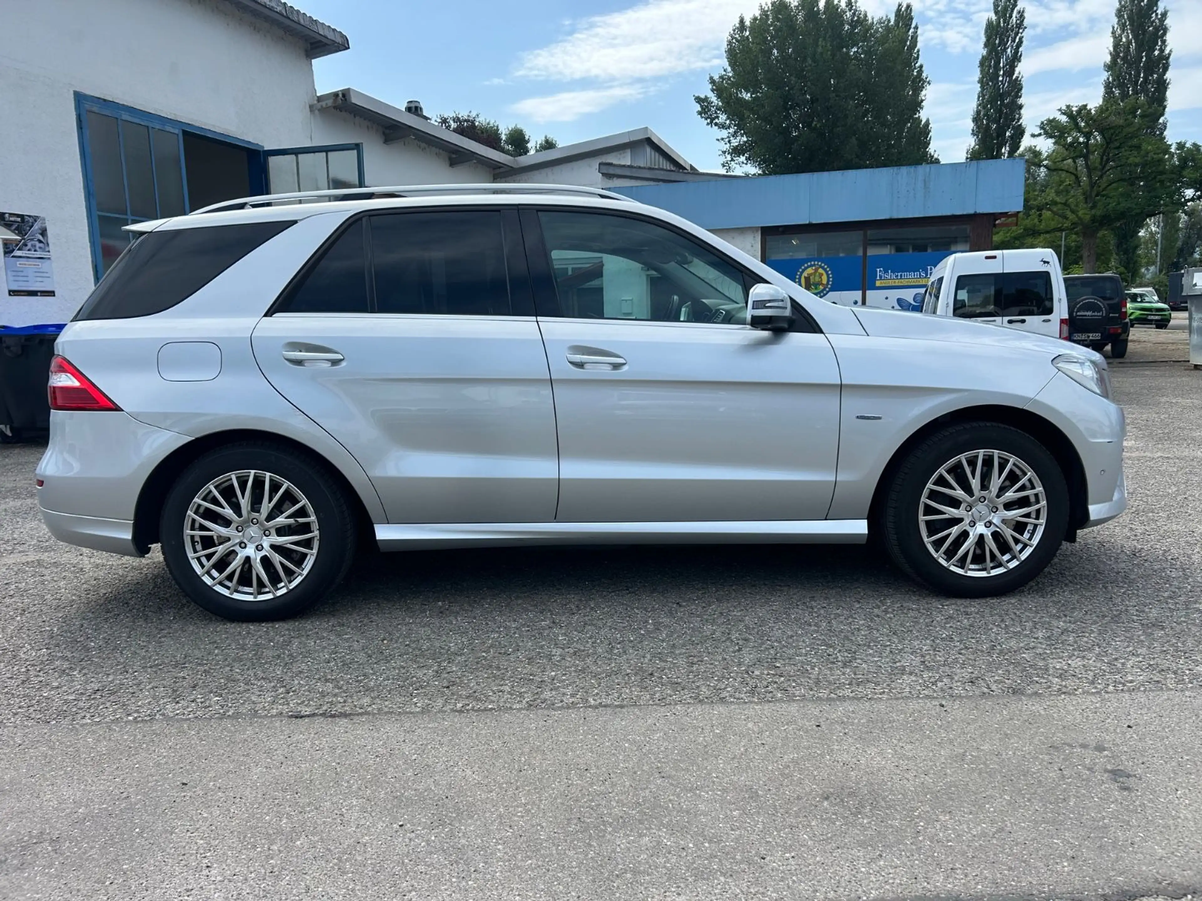 Mercedes-Benz ML 350 ML ML 350 BlueEfficiency 4Matic — photo 4