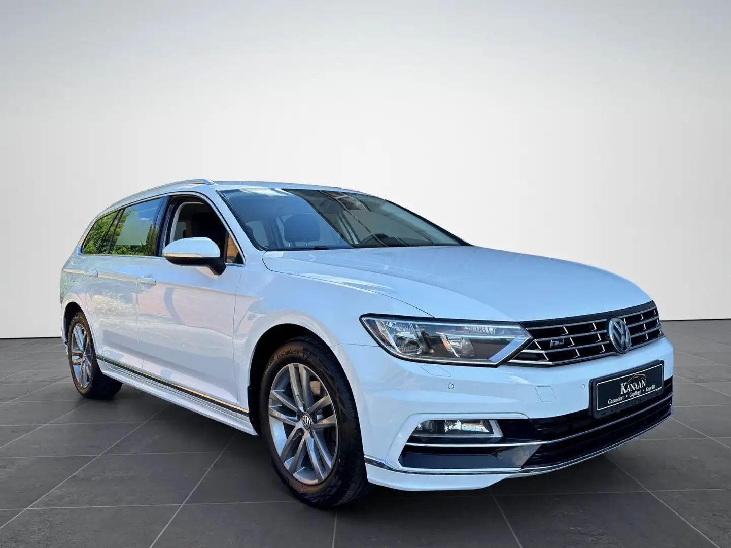 Volkswagen Passat Variant R-Line Autom. 2.0TDI*ACC*Standhz. Weiß - 2