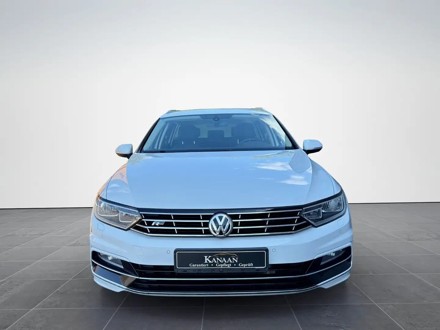 Volkswagen Passat Variant R-Line Autom. 2.0TDI*ACC*Standhz. Weiß - 1