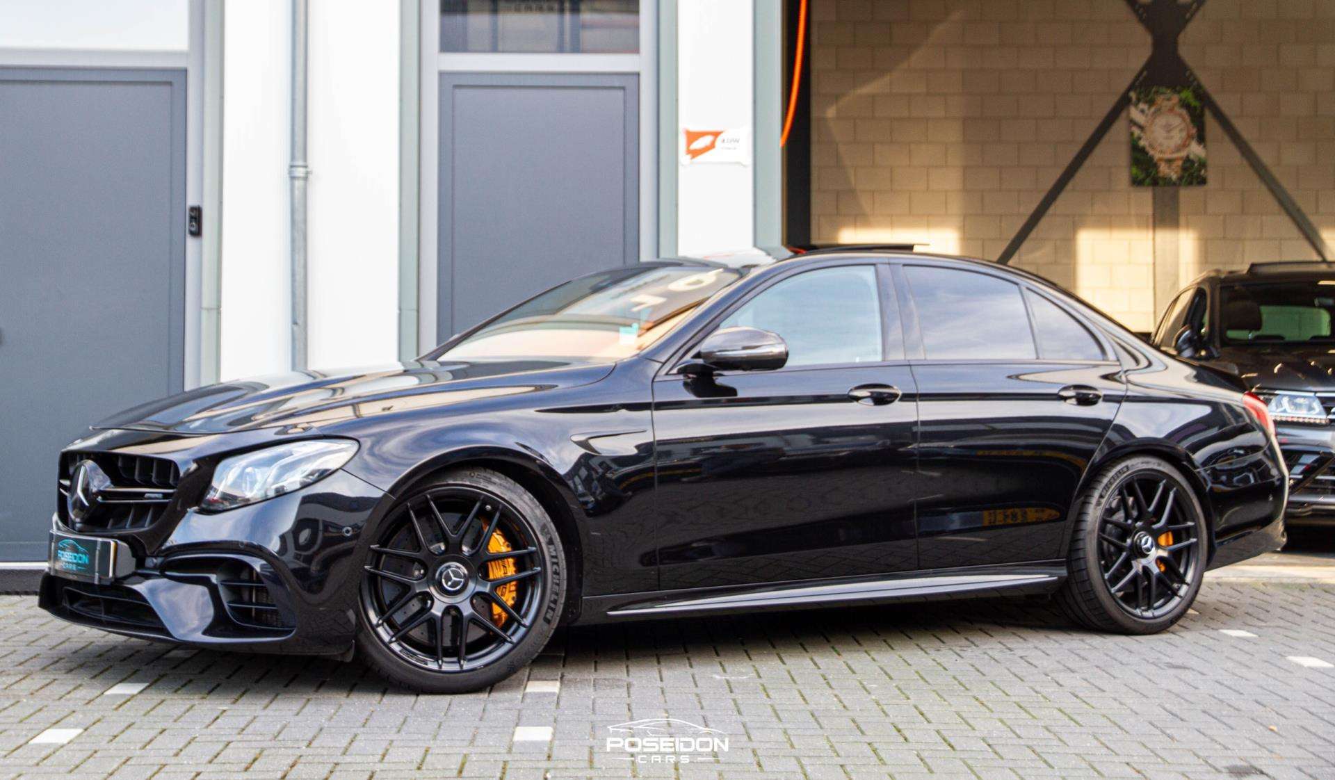 Mercedes-Benz E 63 AMG