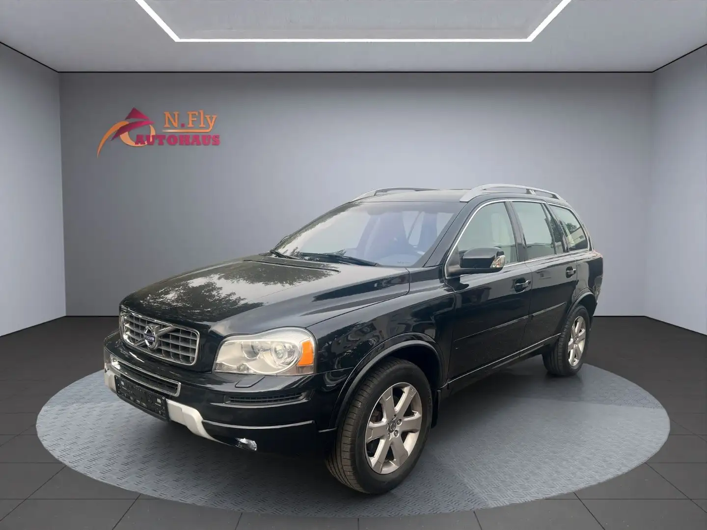 Volvo XC90 D5 *7Sitze*StHz*Zahnriemen+Service+HU neu Schwarz - 1