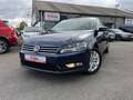 Volkswagen Passat 1.6 CR TDi / CLIMATISATION/ NAVIGATION / JANTES / Bleu - thumbnail 1