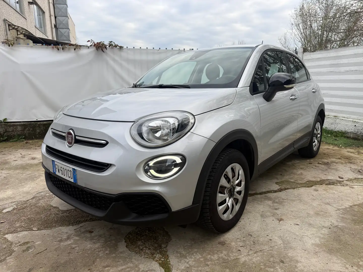 Fiat 500X 500 X 2018 1.6 e-torq Urban 4x2 110cv Silber - 1