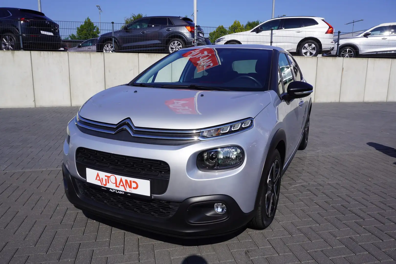Citroen C3 1.2 e-THP Shine Android Apple Sitzheizung PDC Silber - 2