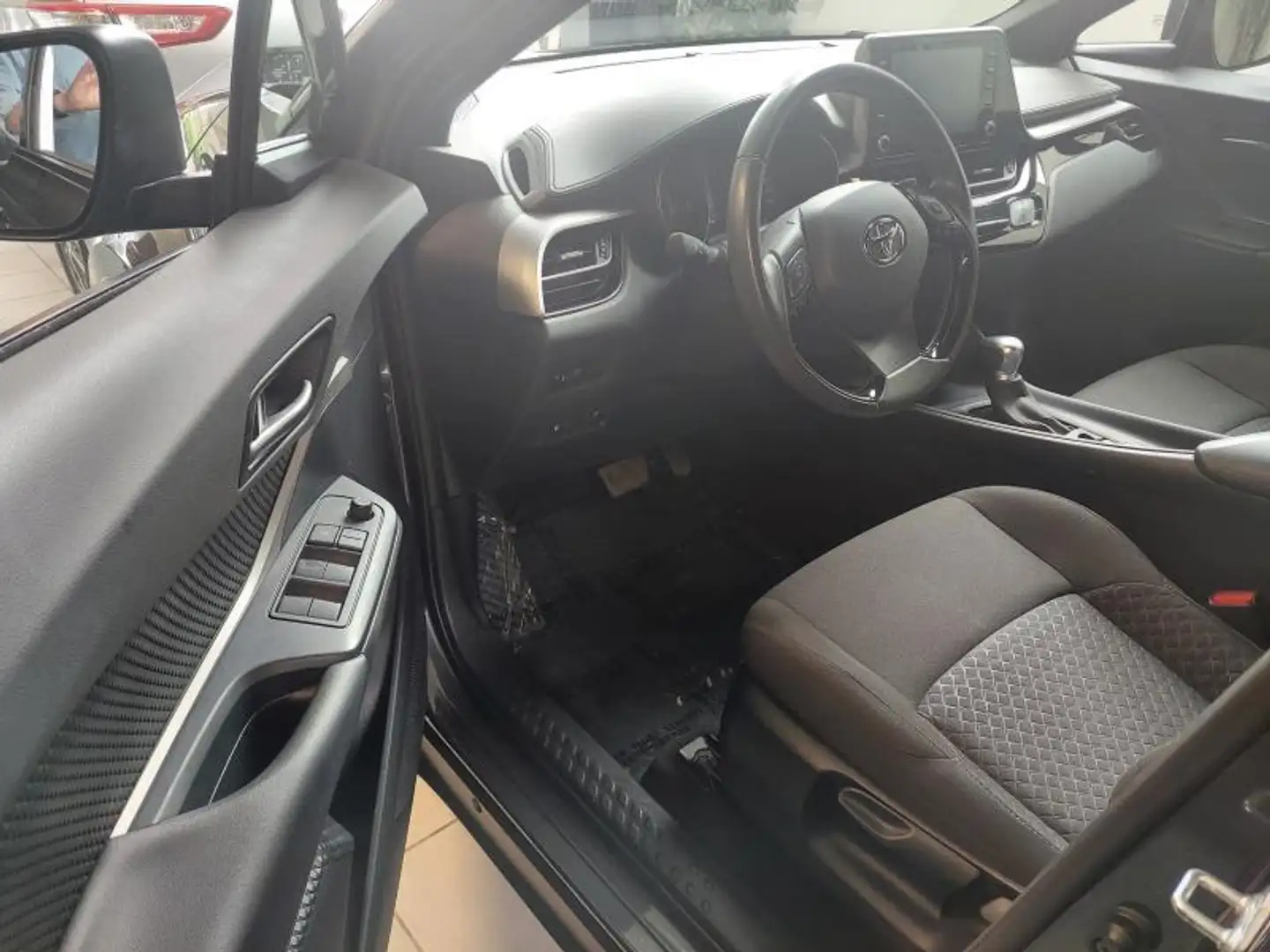Toyota C-HR hybrid 1.8 C-ENTER Grigio - 2