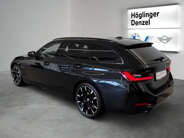 BMW 3 Series view 9