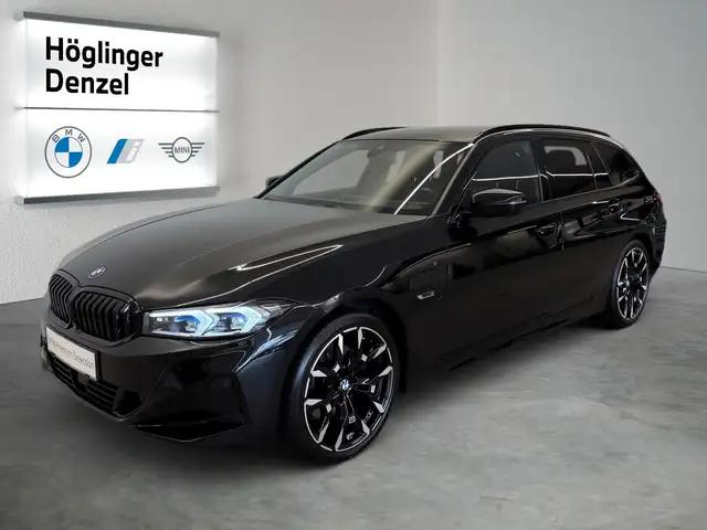 BMW 3 Series view 2