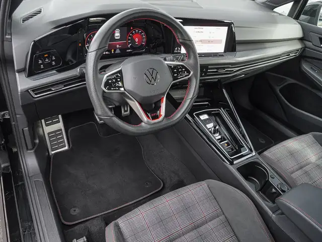 Volkswagen Golf view 9