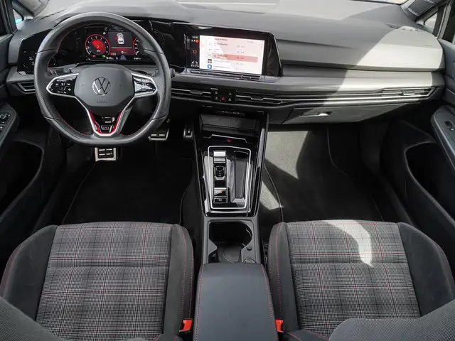Volkswagen Golf view 10