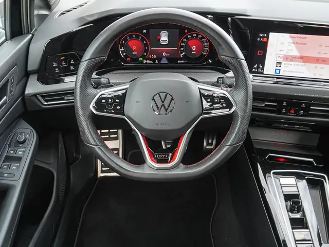 Volkswagen Golf view 11