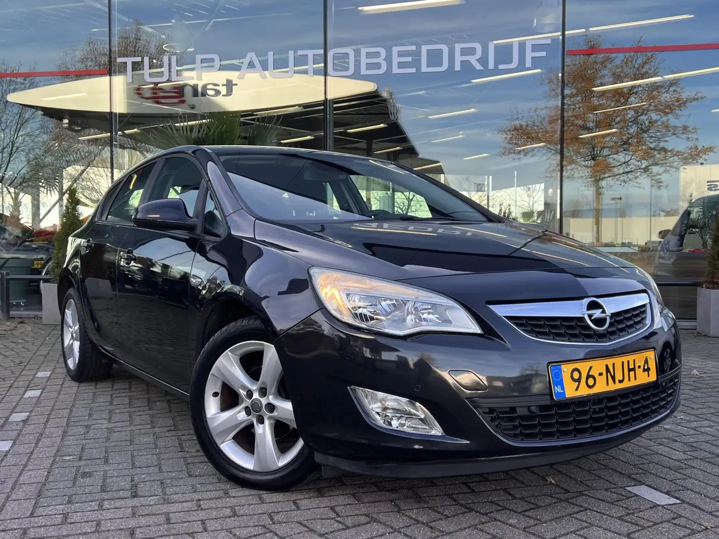 Opel Astra 1.6 Edition Airco Cruise Navi PDC Mooie staat! NAP Black - 2