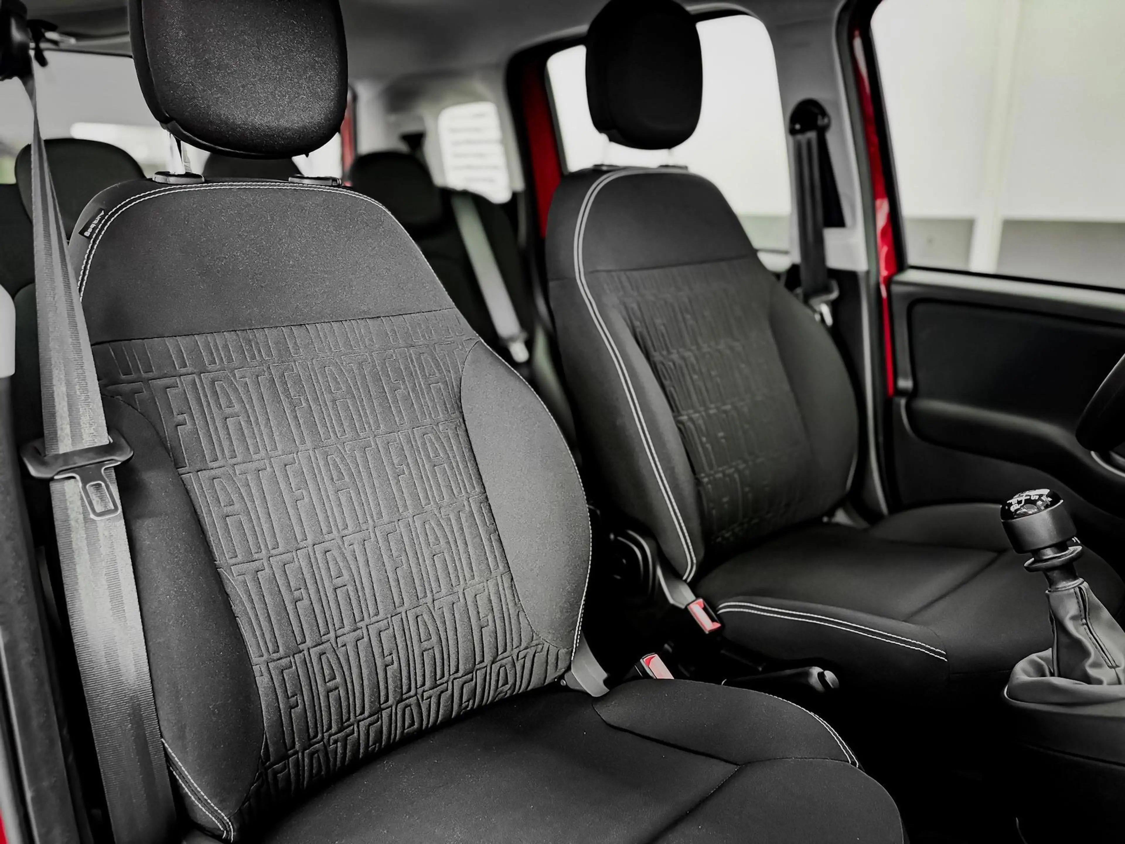 Fiat Panda Pandina KLIMA PDC EL.PAKET 5 Kopfstützen 1.0 GS... — photo 11
